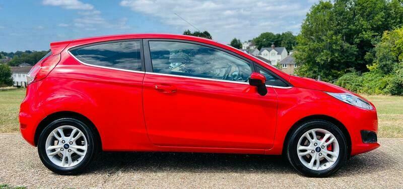 Ford Fiesta Zetec Red #5