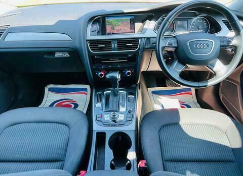 Audi A4 Avant 2L Black Edition Black #18