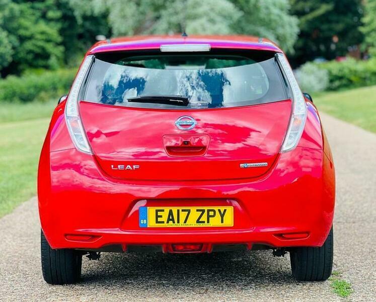 Nissan Leaf 30Kwh Acenta Hatchback White #7