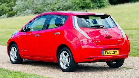Nissan Leaf 30Kwh Acenta Hatchback White #8
