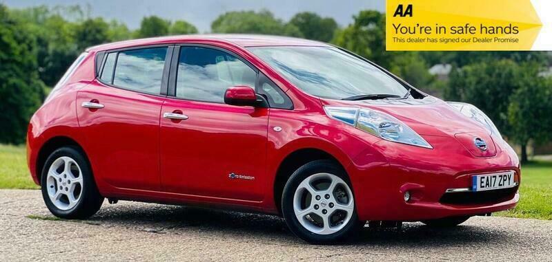 Nissan Leaf Acenta Red