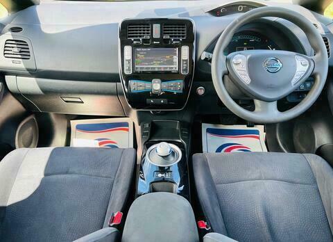 Nissan Leaf 30Kwh Acenta Hatchback White #11
