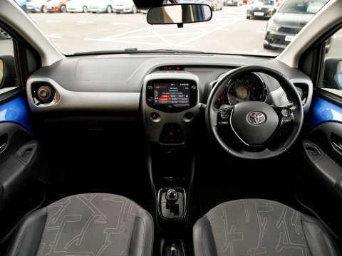 Toyota Aygo Aygo X-clusiv Vvt-i Cvt DG19DPZ Blue #3