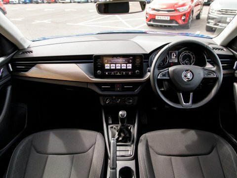 Skoda Kamiq Suv Blue #3