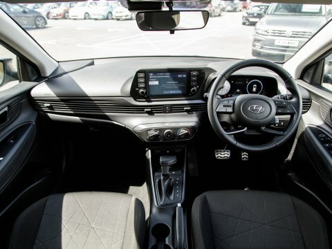 Hyundai Bayon Suv Grey #3