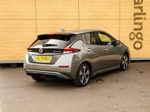 Nissan Leaf Hatchback Grey #2