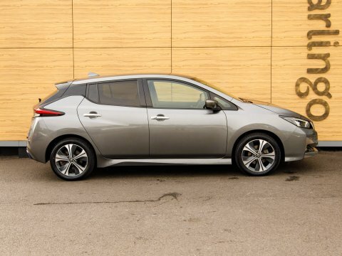 Nissan Leaf Acenta 148 Bhp Free Road Tax, 1 Owner, Low Ins Black #12