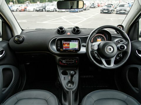 Smart Fortwo Coupe Hatchback White #3