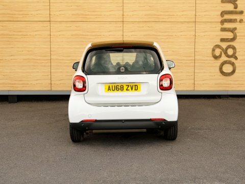 Smart Fortwo Coupe Hatchback White #6