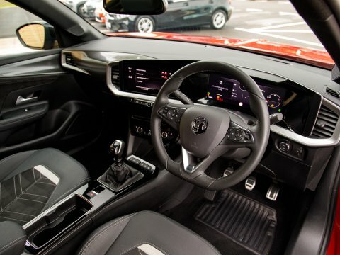 Vauxhall Mokka Suv DE23GZX Red #4