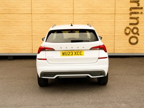 Skoda Kamiq Suv White #6