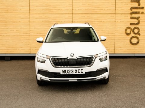 Skoda Kamiq Suv White #5