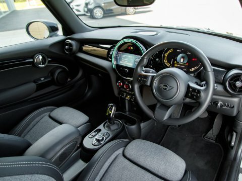 Mini Hatch Hatchback YY23CZU White #4