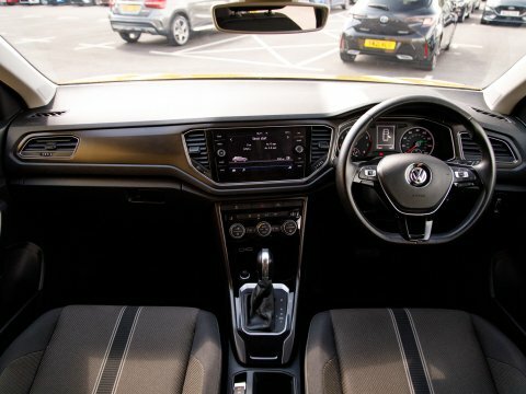 Volkswagen T-Roc Suv NV19BXY Yellow #3