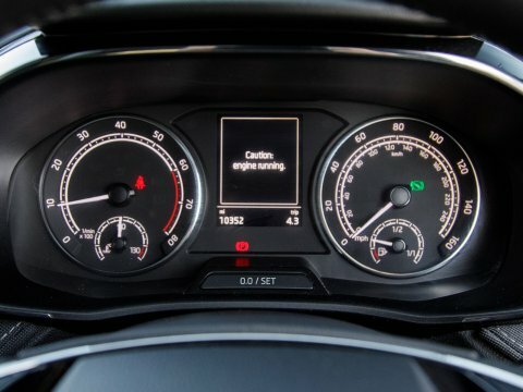 Skoda Fabia 2022 Skoda Fabia Estate Se Dsg 95 Tsi Silver #14