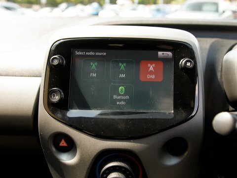 Toyota Aygo 1.0 Vvt-i X-play Euro 6 Red #27
