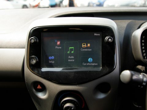 Toyota Aygo 1.0 Vvt-i X-play Euro 6 Red #25