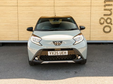 Toyota Aygo X Hatchback YX25UEH Green #5