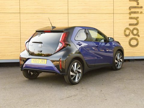 Toyota Aygo X Hatchback Blue #2