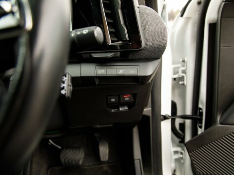 Renault Megane Megane Launch Edition Ev Black #16