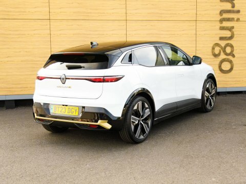 Renault Megane Hatchback White #2