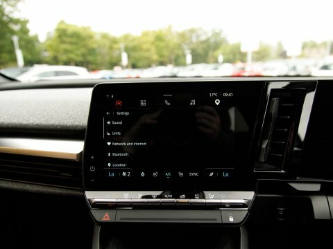 Renault Megane Megane Launch Edition Ev Black #30