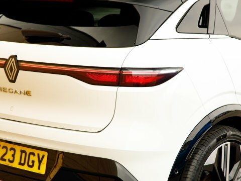 Renault Megane Megane Launch Edition Ev Black #9
