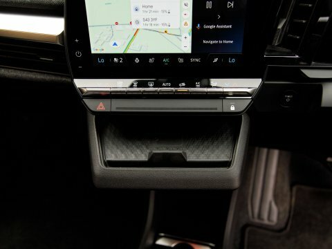 Renault Megane Megane Launch Edition Ev Black #36