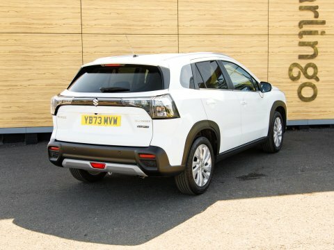 Suzuki S Cross Suv White #2