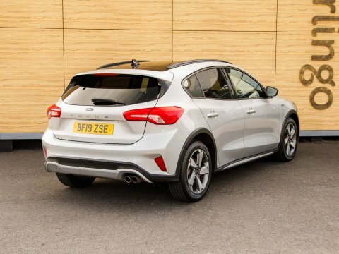 Ford Focus Hatchback BF19ZSE Silver #2