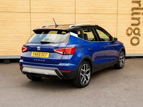 Seat Arona Suv YA69DCF Blue #2