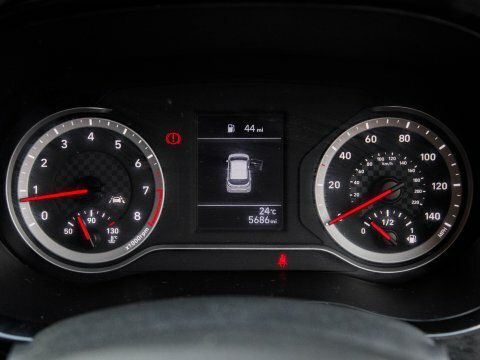 Hyundai I10 1.0 Advance Hatchback White #14
