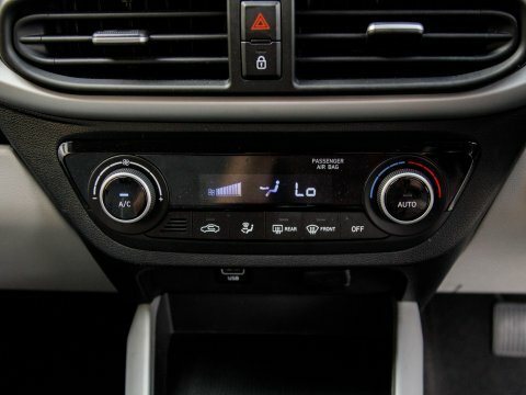 Hyundai I10 1.0 Advance Hatchback White #36