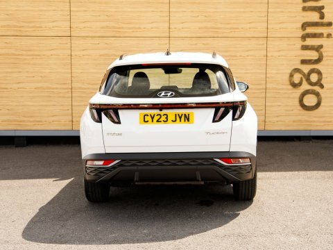Hyundai Tucson Suv White #6