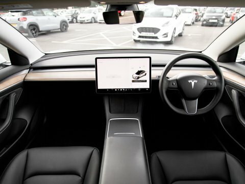 Tesla Model 3 Saloon White #3