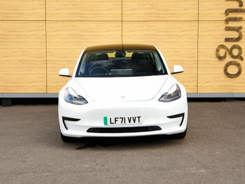 Tesla Model 3 Saloon White #5