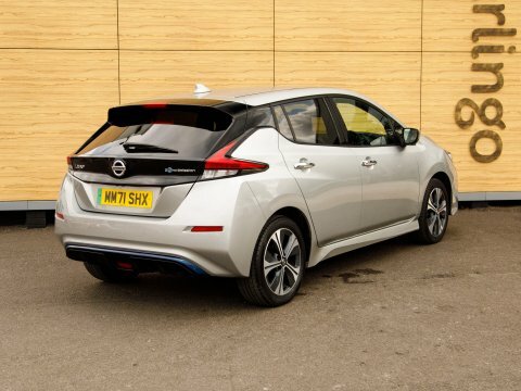 Nissan Leaf Hatchback Silver #2