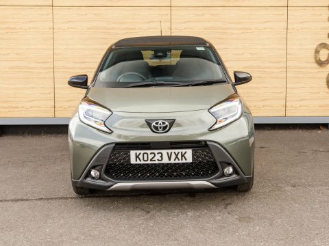 Toyota Aygo X Hatchback Green #5