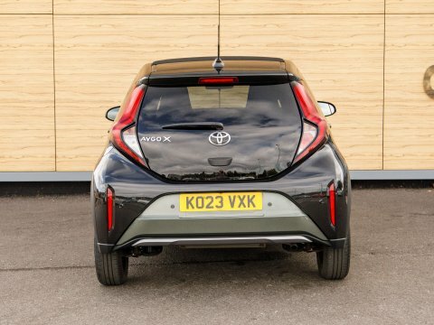 Toyota Aygo X Hatchback Green #6