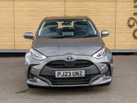 Toyota Yaris Hatchback Grey #5