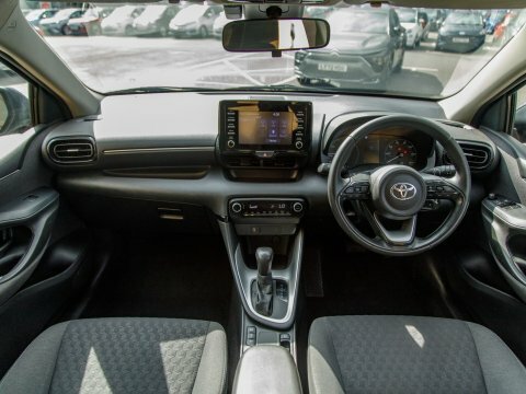 Toyota Yaris Hatchback Grey #3
