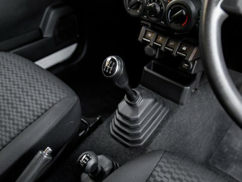 Suzuki Jimny Sz4 White #24
