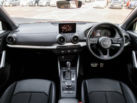 Audi Q2 Tdi S Line Red #3