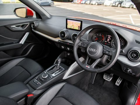 Audi Q2 Tdi S Line Red #4