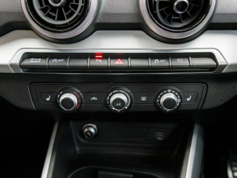 Audi Q2 S Line 35 Tfsi 150 Ps S Tronic Grey #39