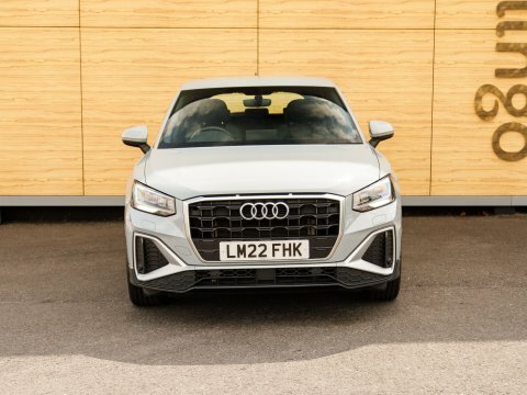 Audi Q2 Suv Grey #5