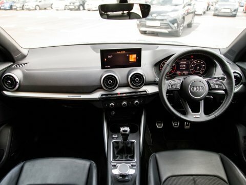 Audi Q2 Suv Grey #3