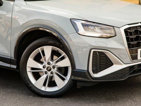 Audi Q2 S Line 35 Tfsi 150 Ps S Tronic Grey #11