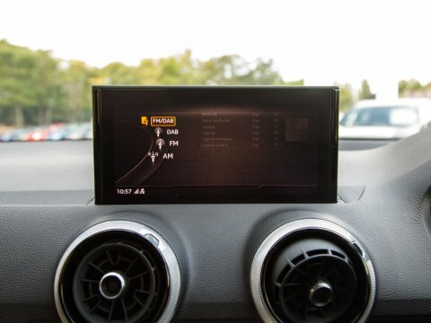 Audi Q2 S Line 35 Tfsi 150 Ps S Tronic Grey #26
