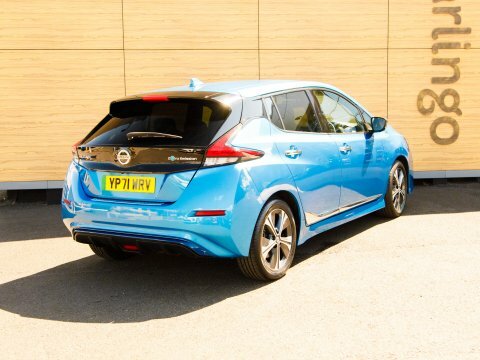 Nissan Leaf Hatchback Blue #2